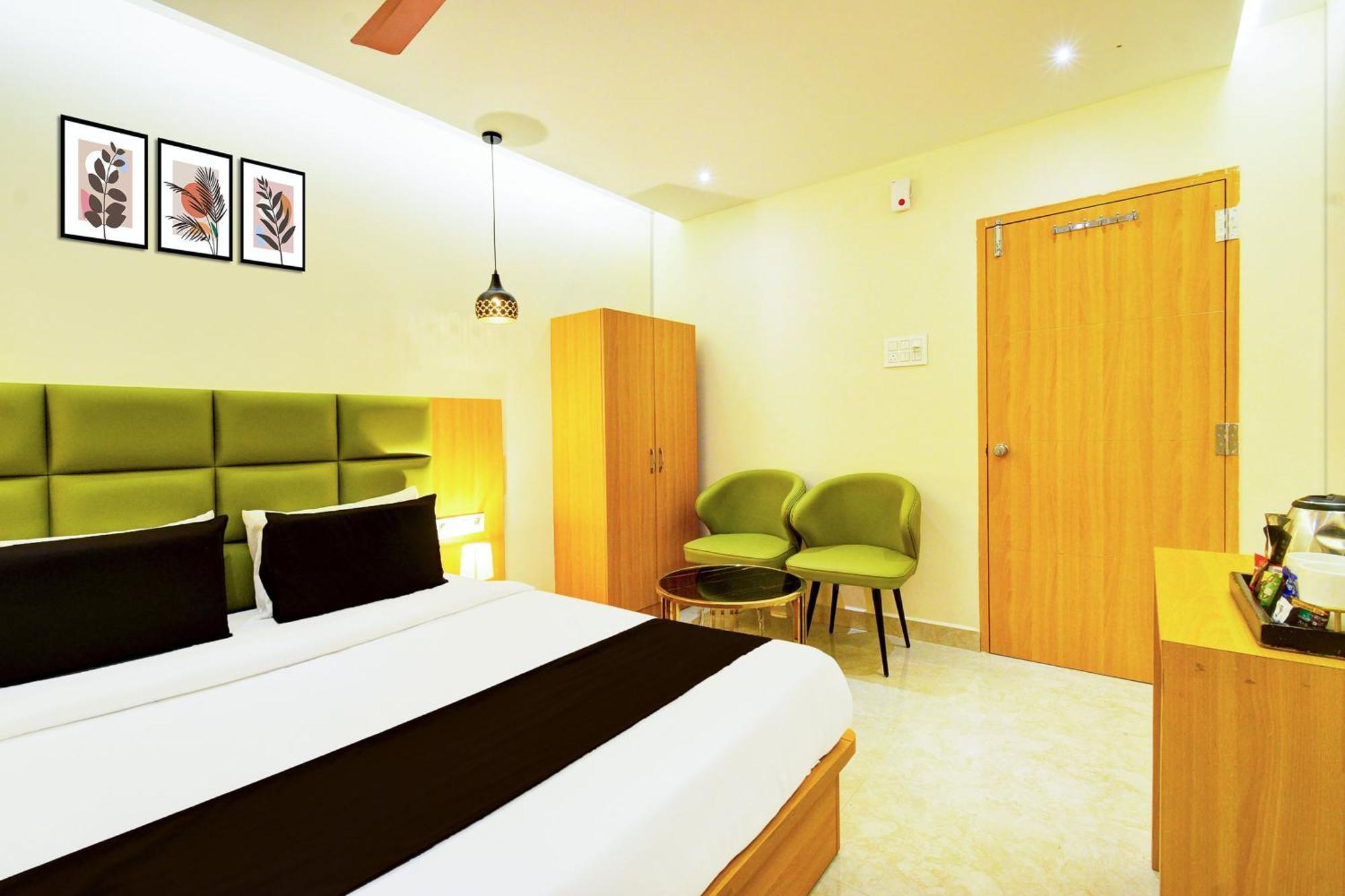 Hotel O Svs Suites Luxury Rooms Trimulgherry Exterior foto