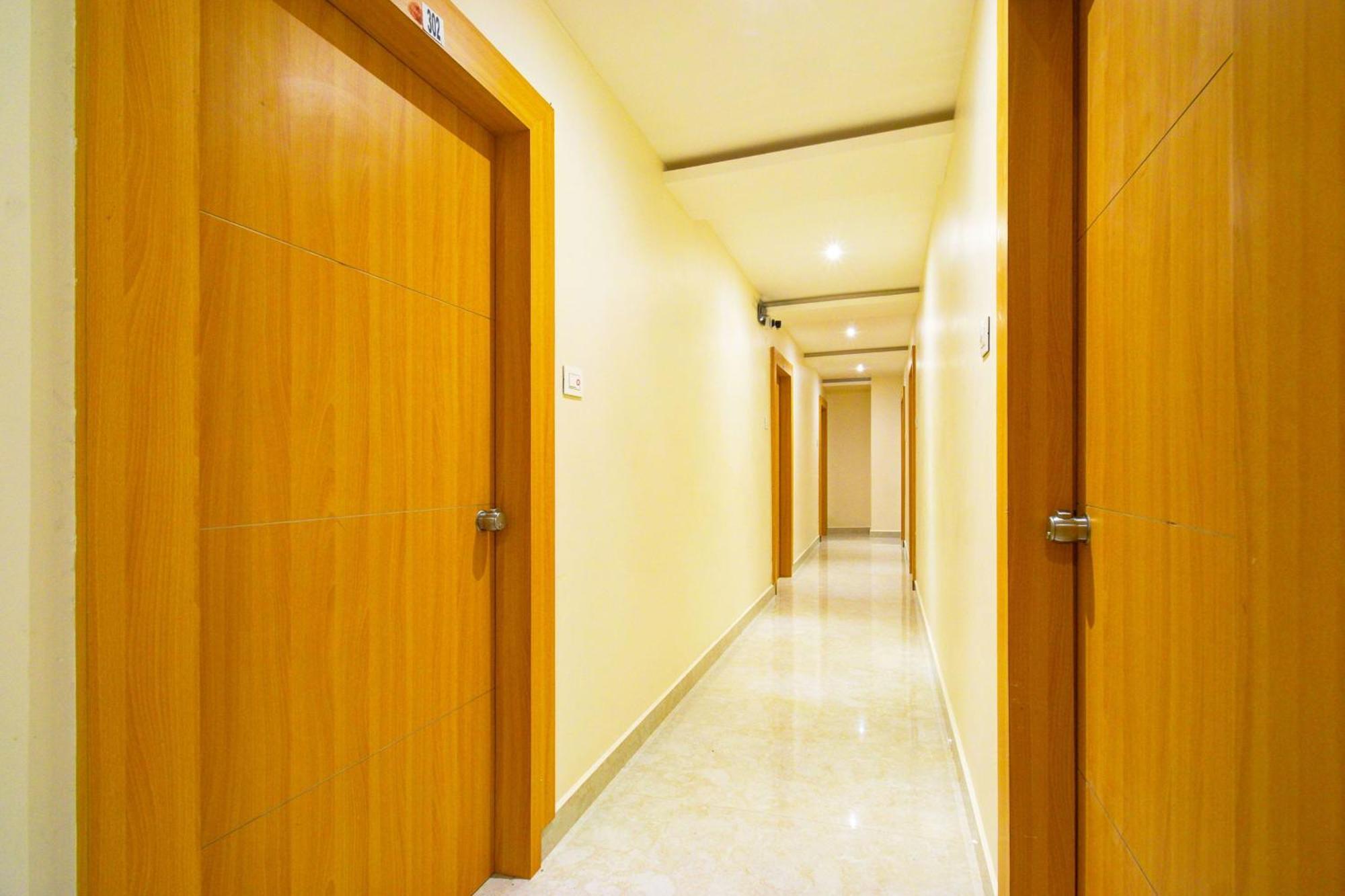 Hotel O Svs Suites Luxury Rooms Trimulgherry Exterior foto